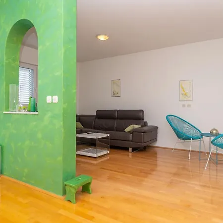Dream Vacation Apartment Makarska